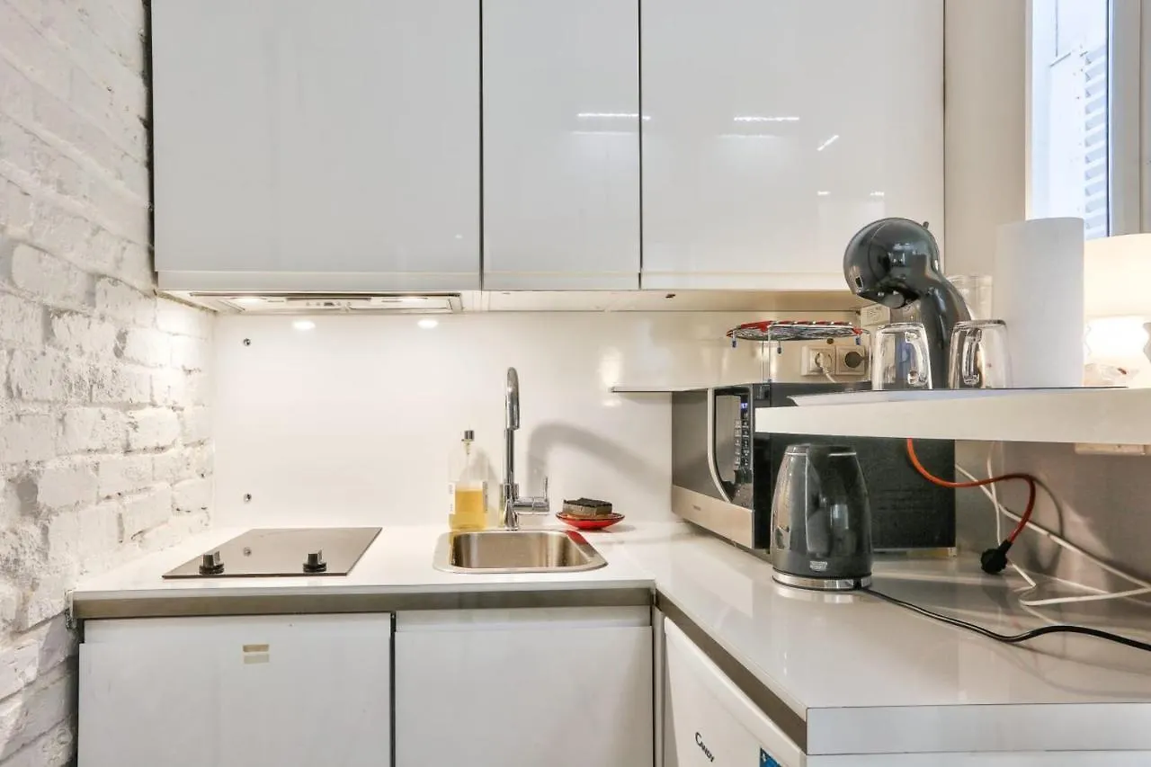 Beau Studio For 2 - Paris 17E Appartamento
